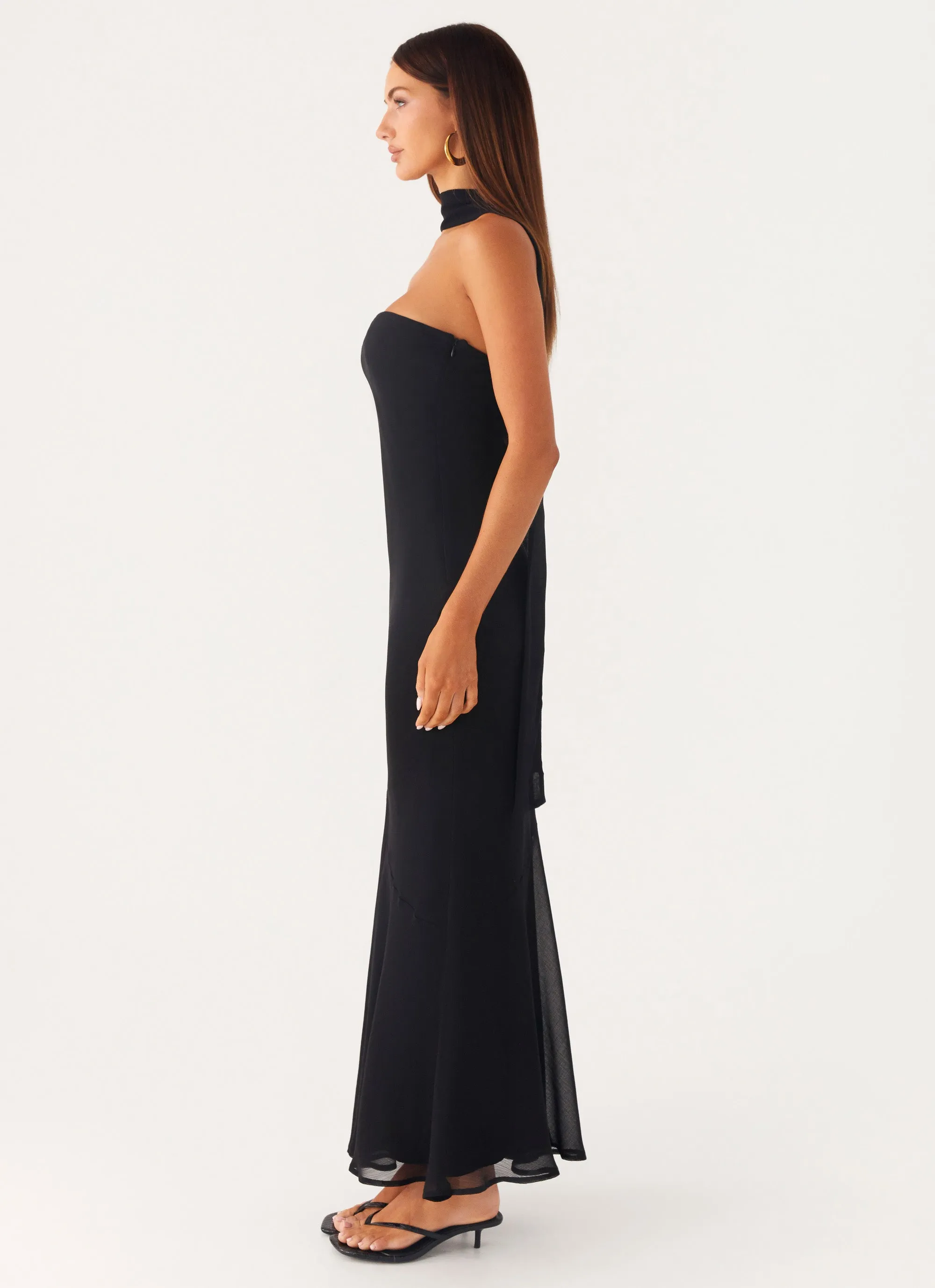 Bold Movement Under the Pagoda Maxi Dress - Black