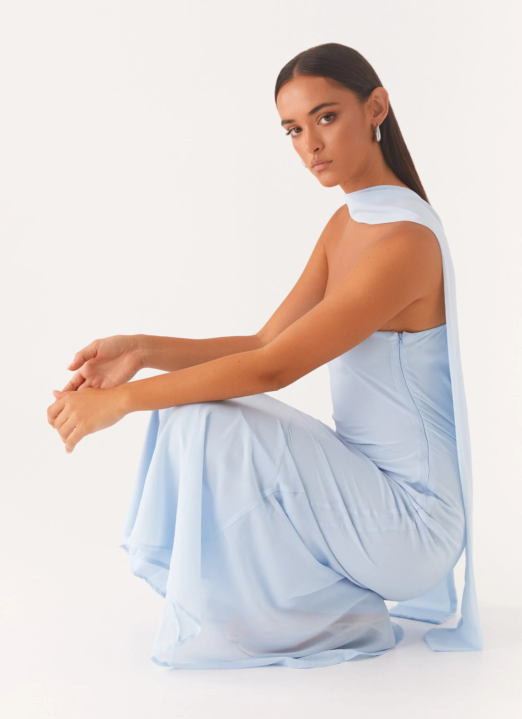 Under The Pagoda Maxi Dress - Blue Glam Touch Elegant evening wear
