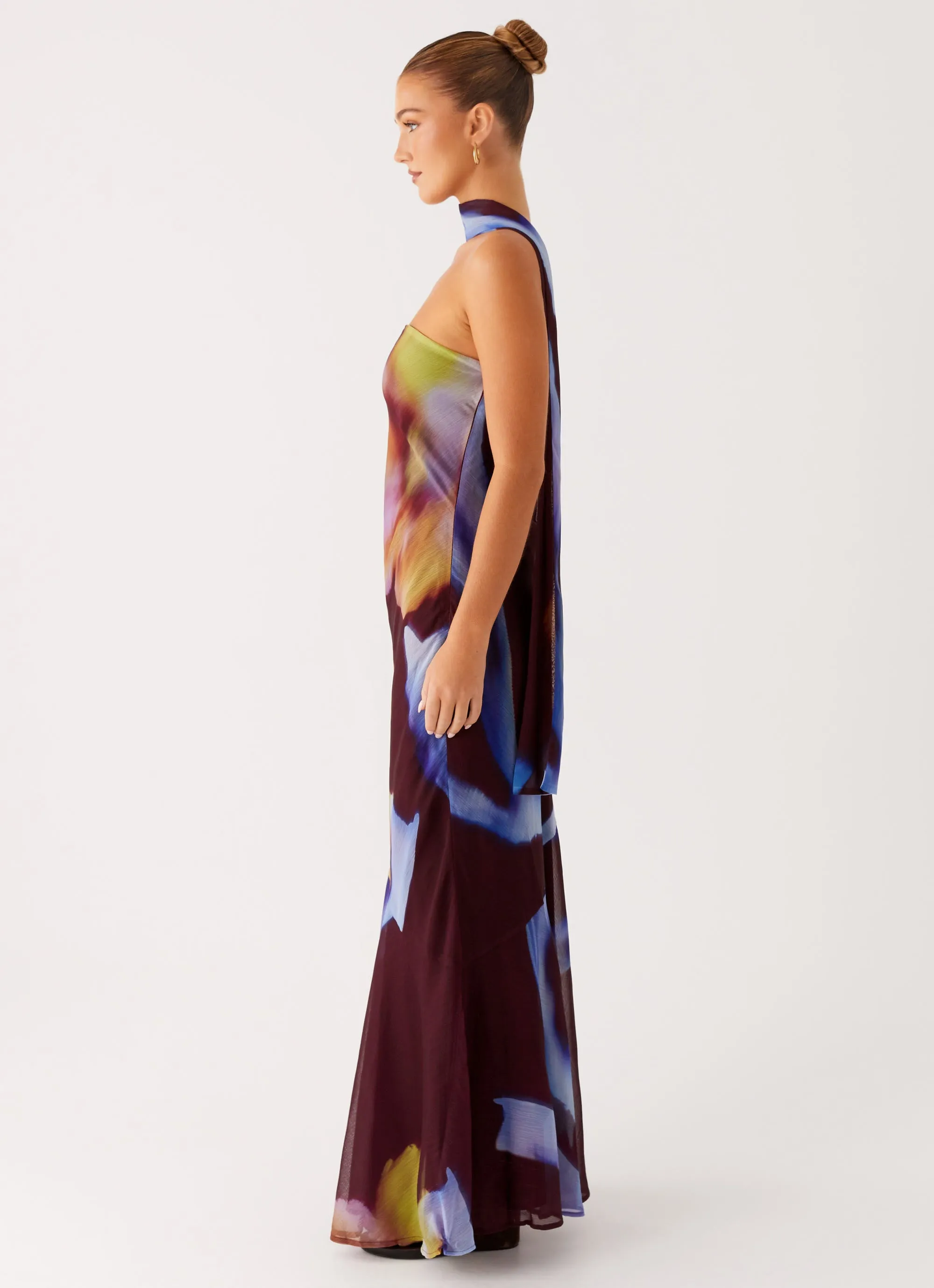 Under The Pagoda Maxi Dress - Dark Floral Calm Lines Youthful Mood