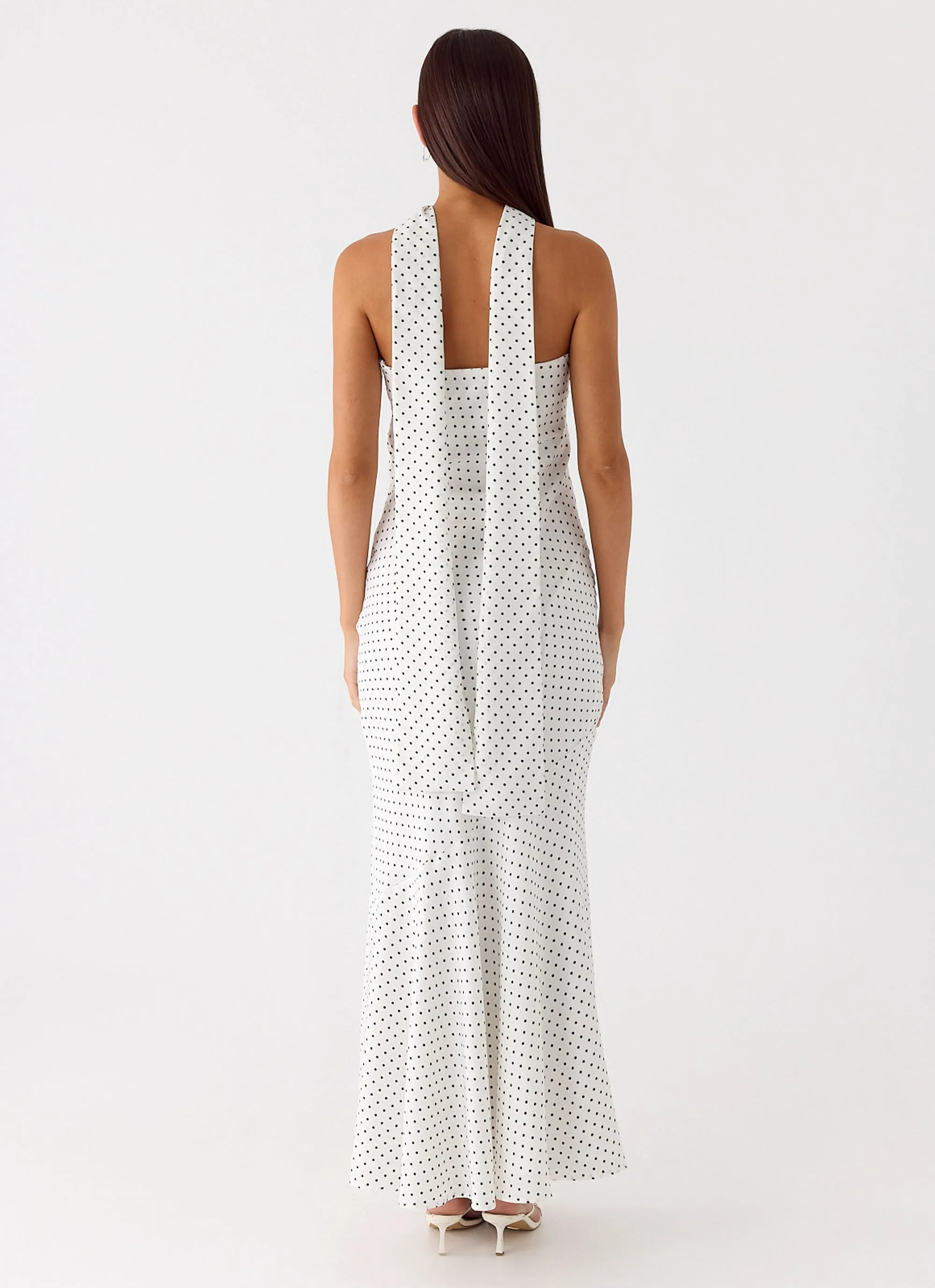 Comfy Wear Style Blend Under The Pagoda Maxi Dress - White Polkadot