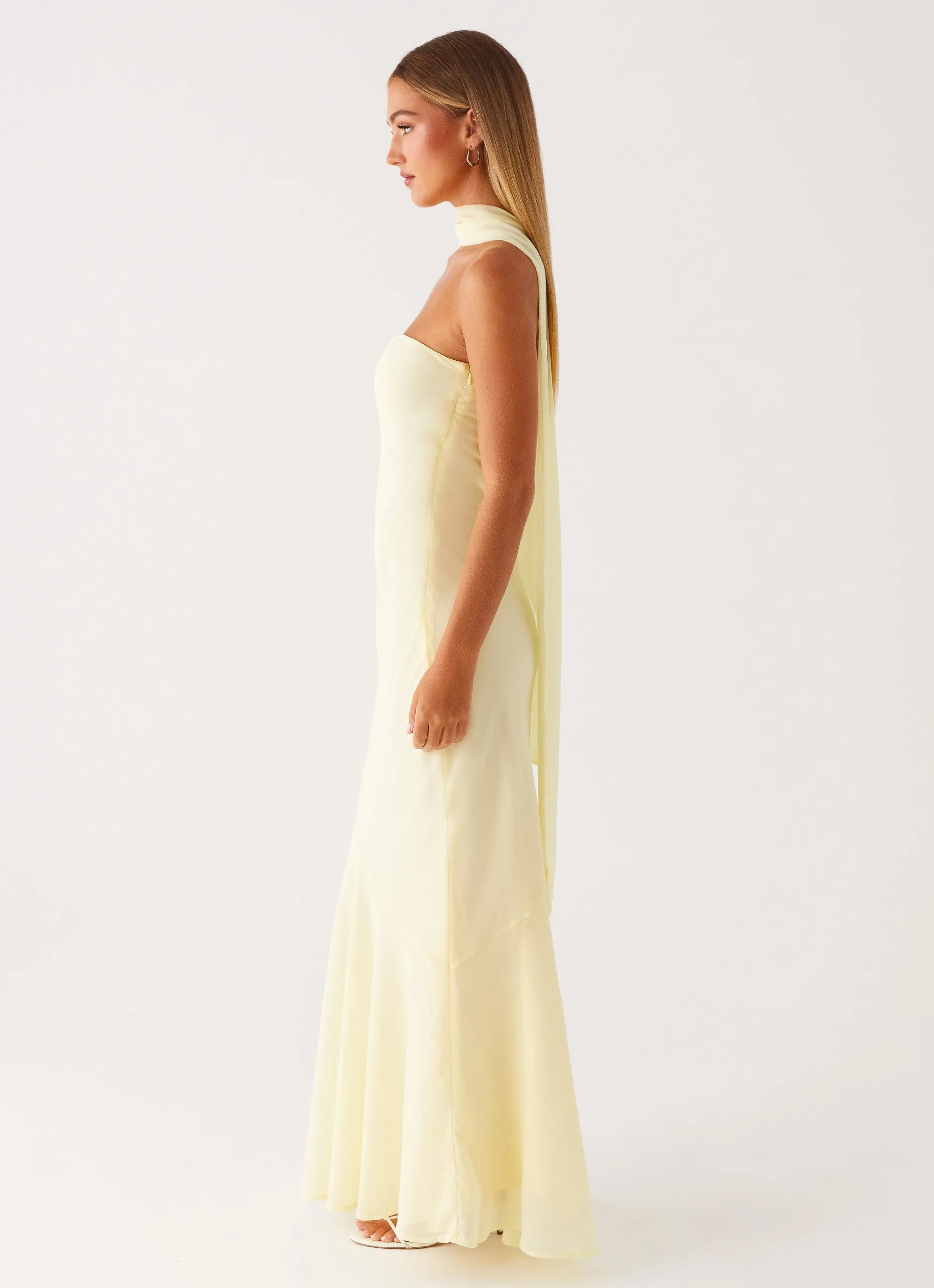 Soft Pleats Under The Pagoda Maxi Dress - Yellow