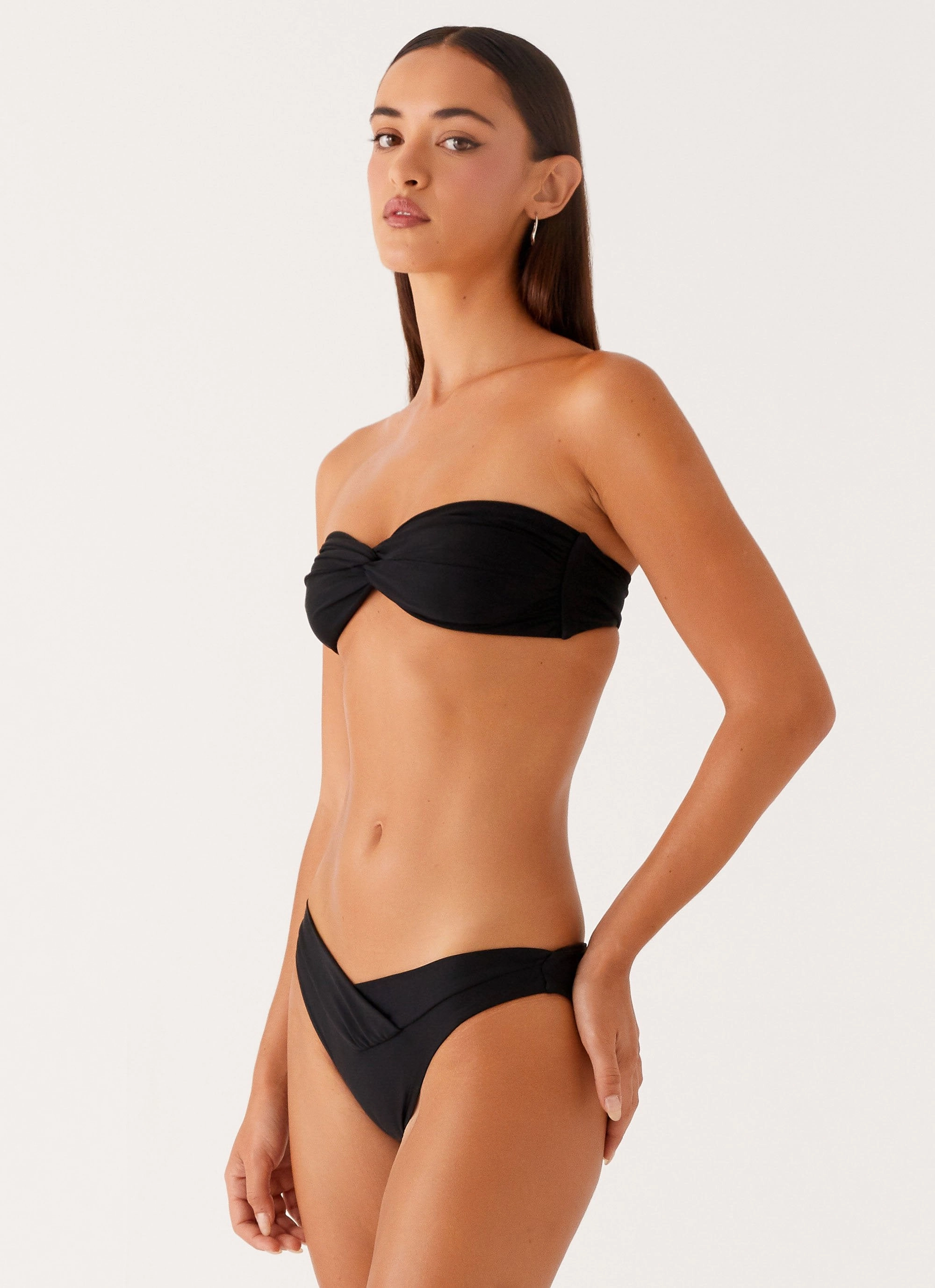 trend venue Ventilation Channel Engineering Delta Bikini Bottoms - Black