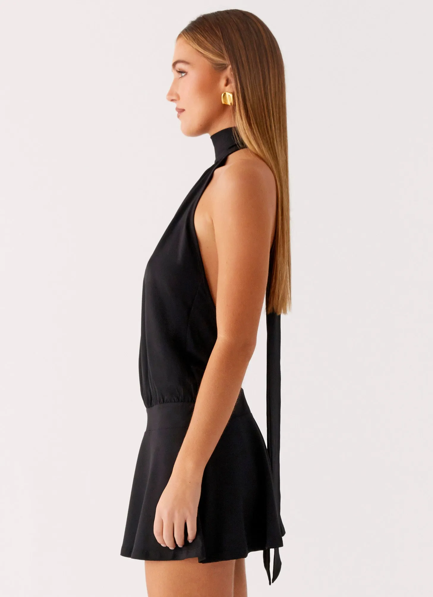 Valor Mini Dress - Black Calm Finish Vibe Style