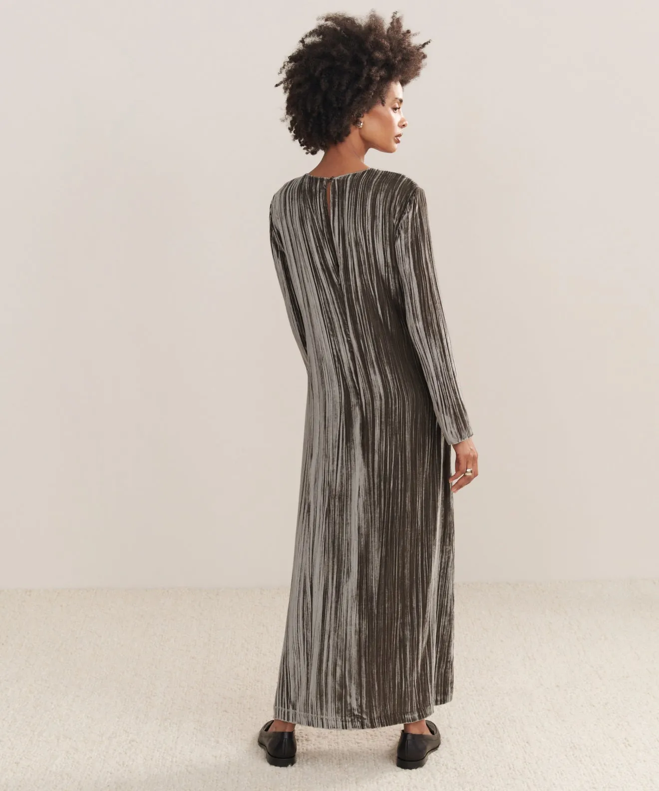 Velvet Stella Dress Back-Pocket