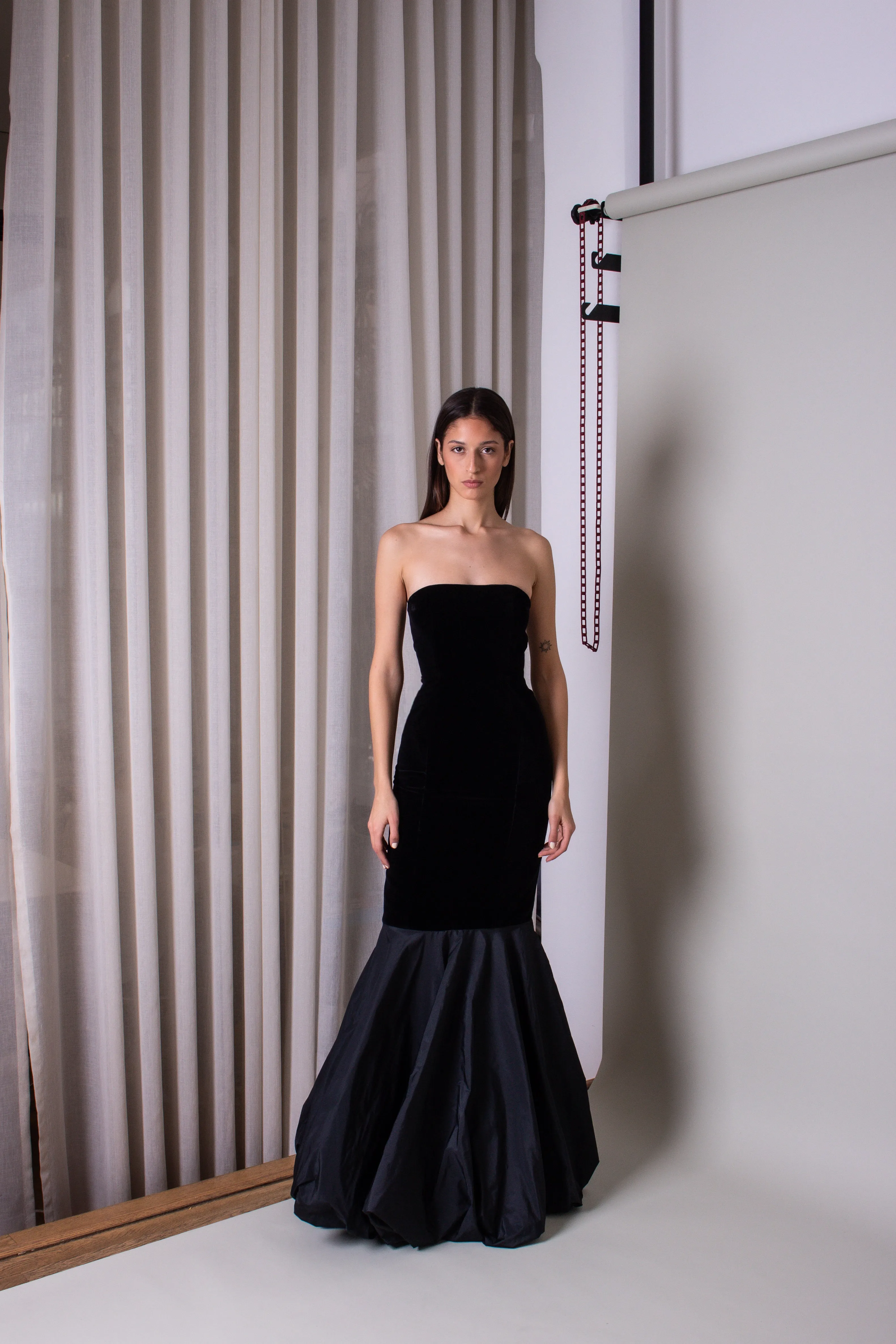 Vent Leger Velvet Dress Classic knee-length dress