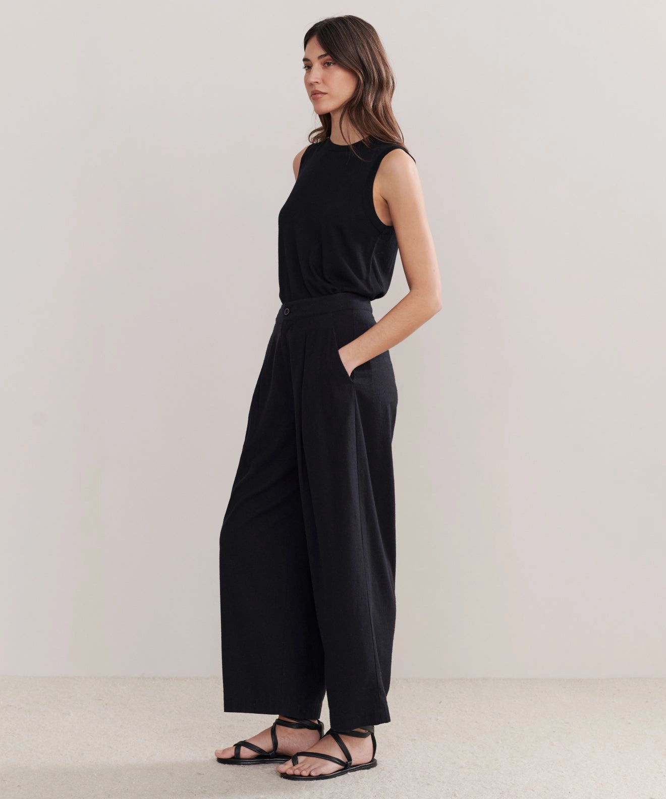LightweightComfort Relaxed Trouser