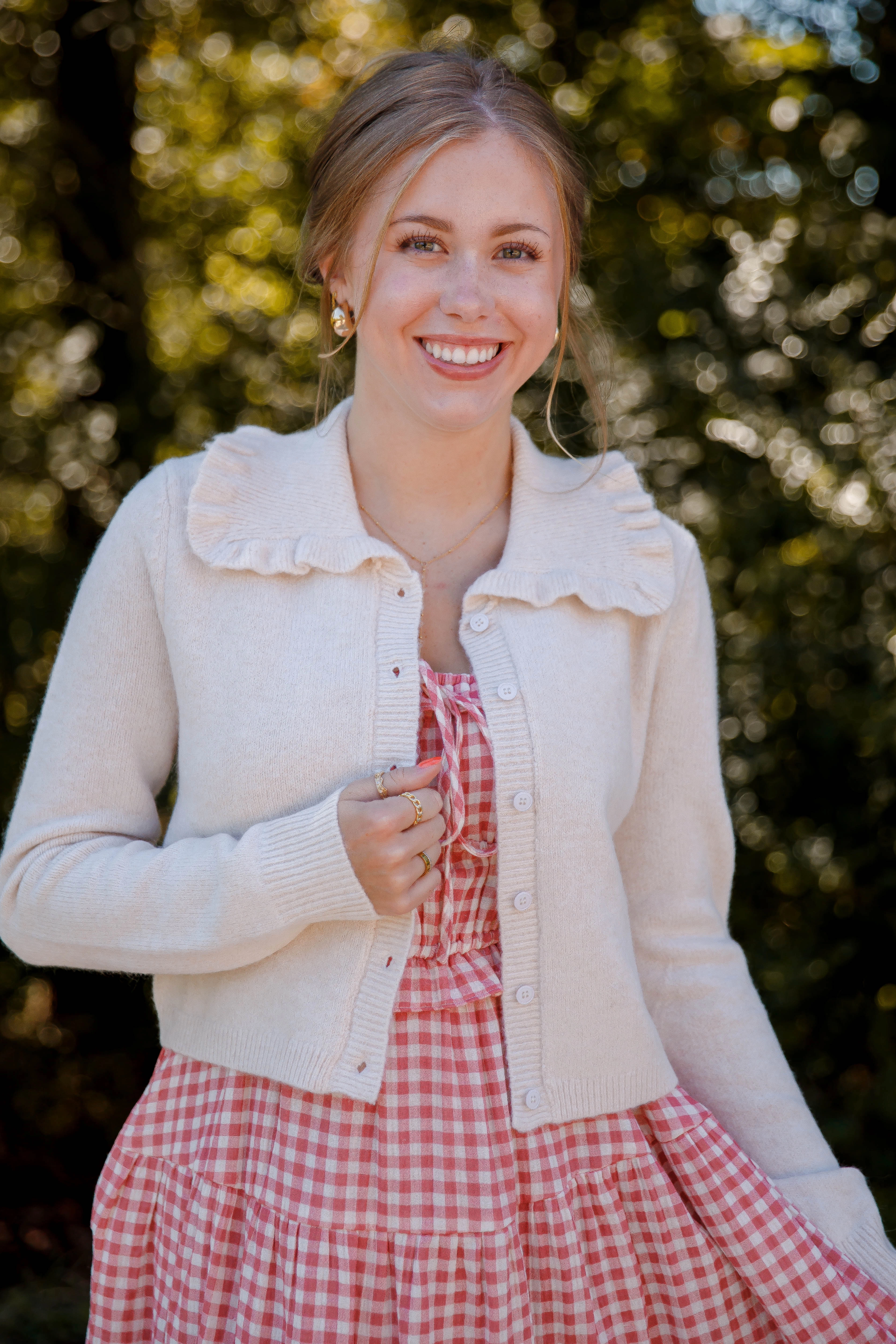 WrinkleFree Weaving DoubleStitching Frills and Thrills Cardigan-Beige