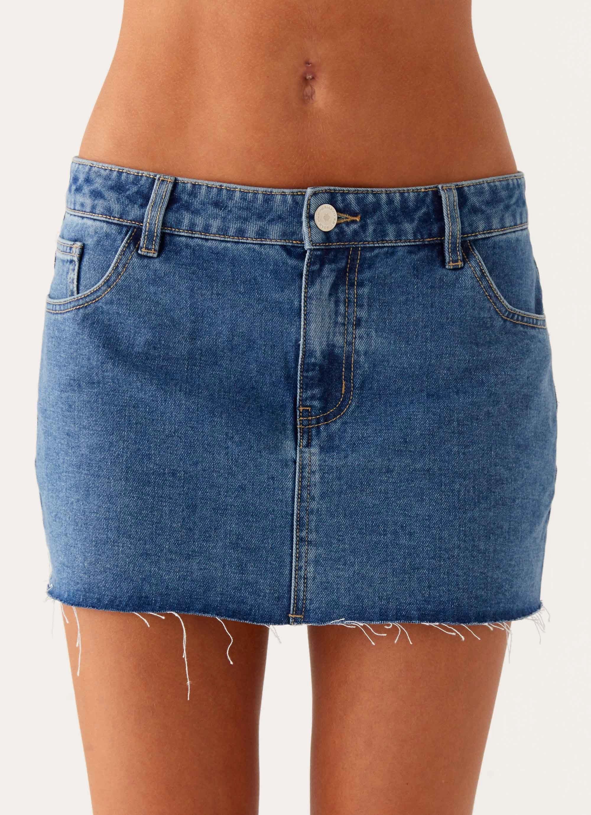 Comfy Shape Kamen Low Rise Mini Skirt - Indigo Denim
