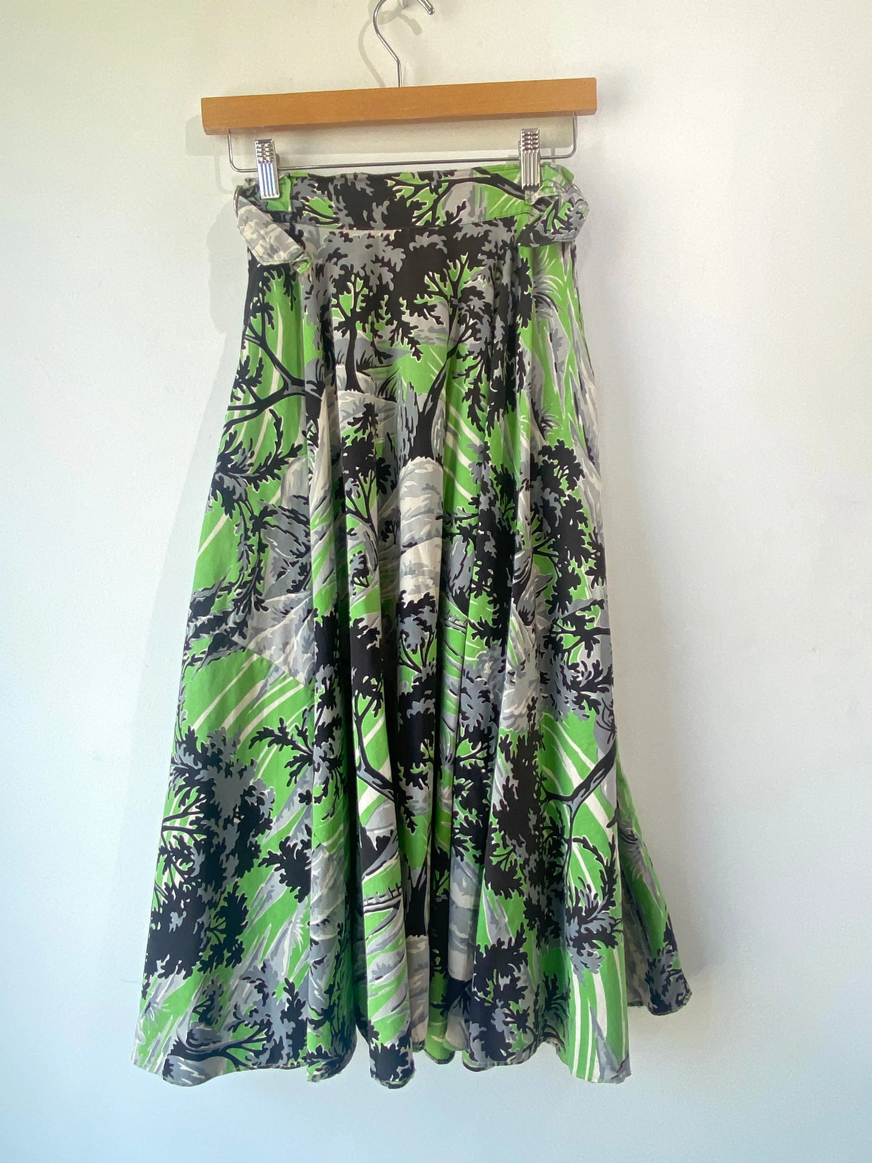 Vintage 1940s Green Pastoral Scene Skirt