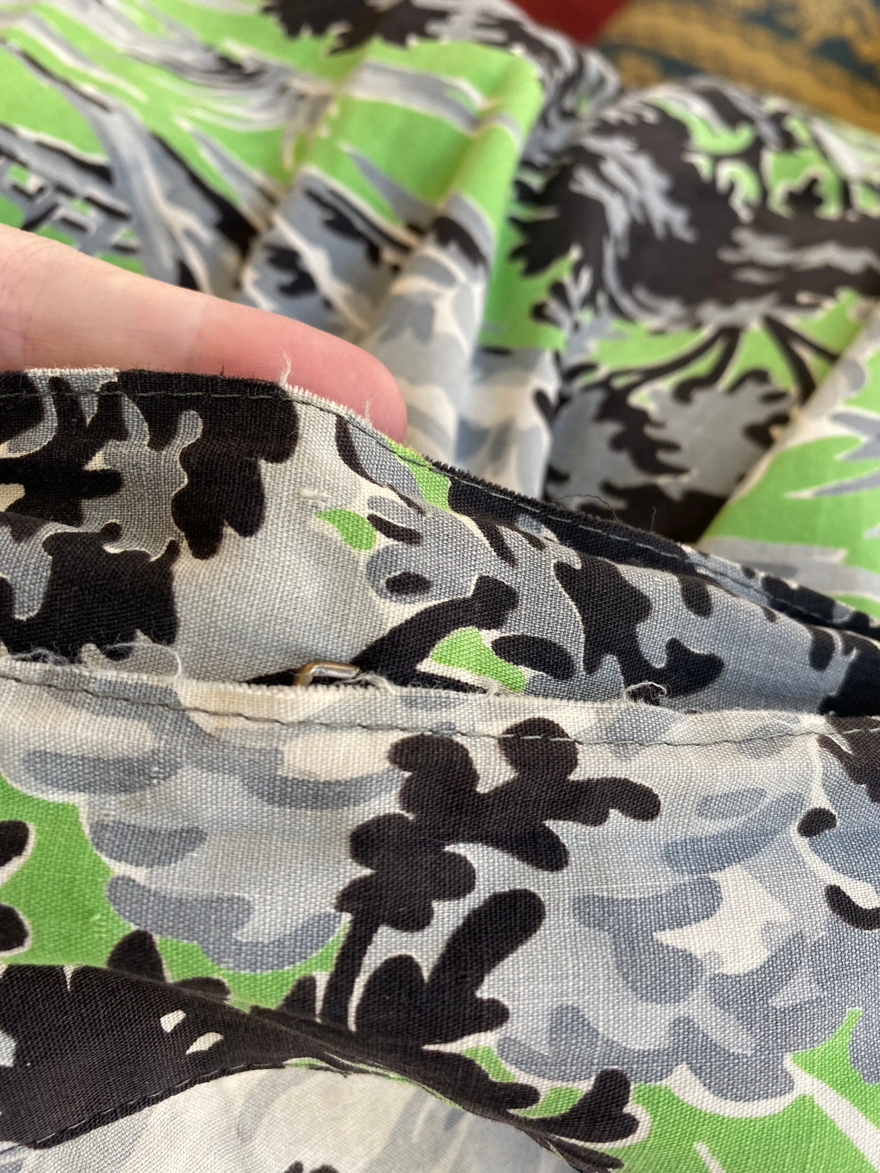 Vintage 1940s Green Pastoral Scene Skirt