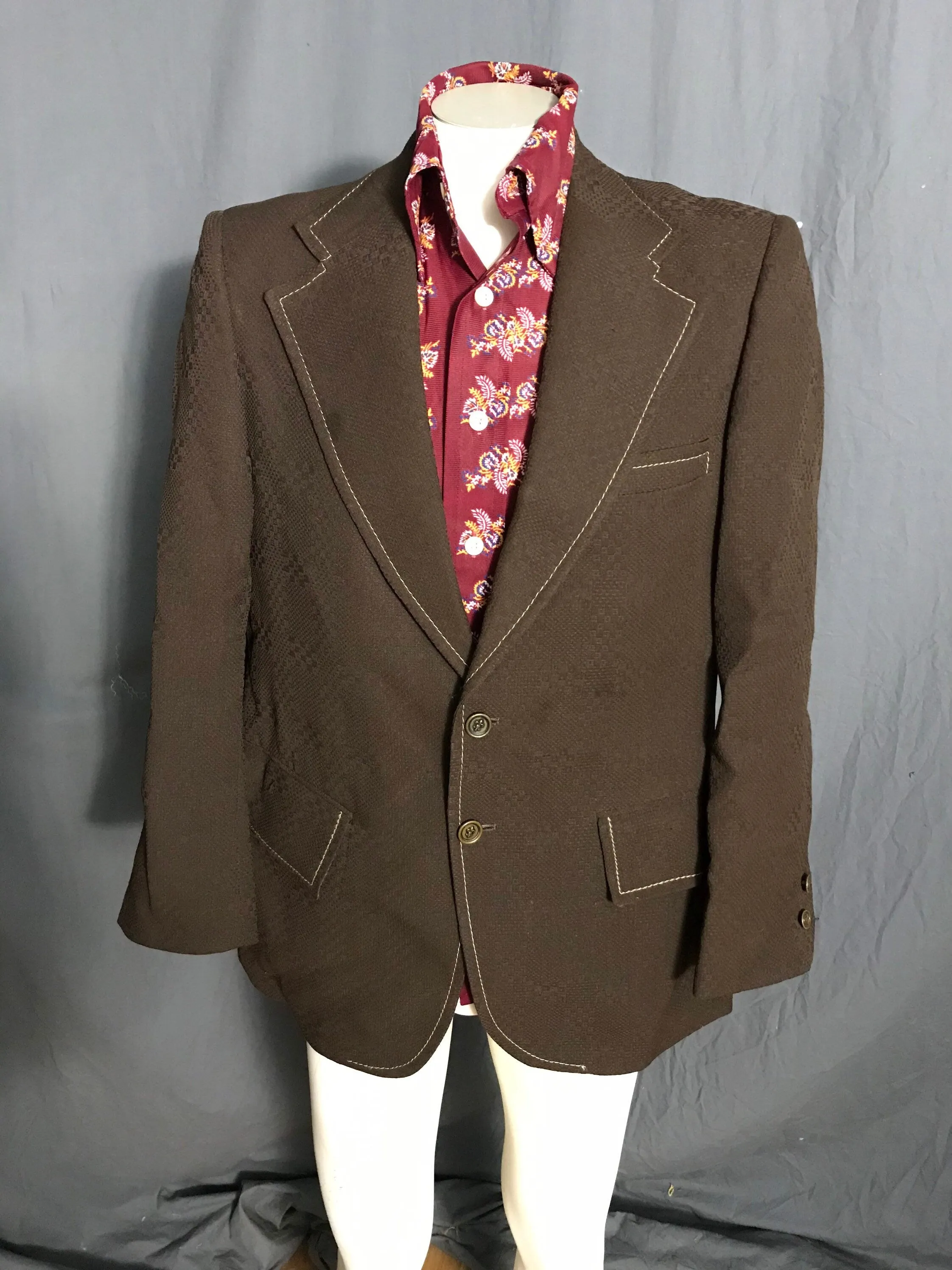 Vintage 1970’s Brookford brown sports suit coat 44