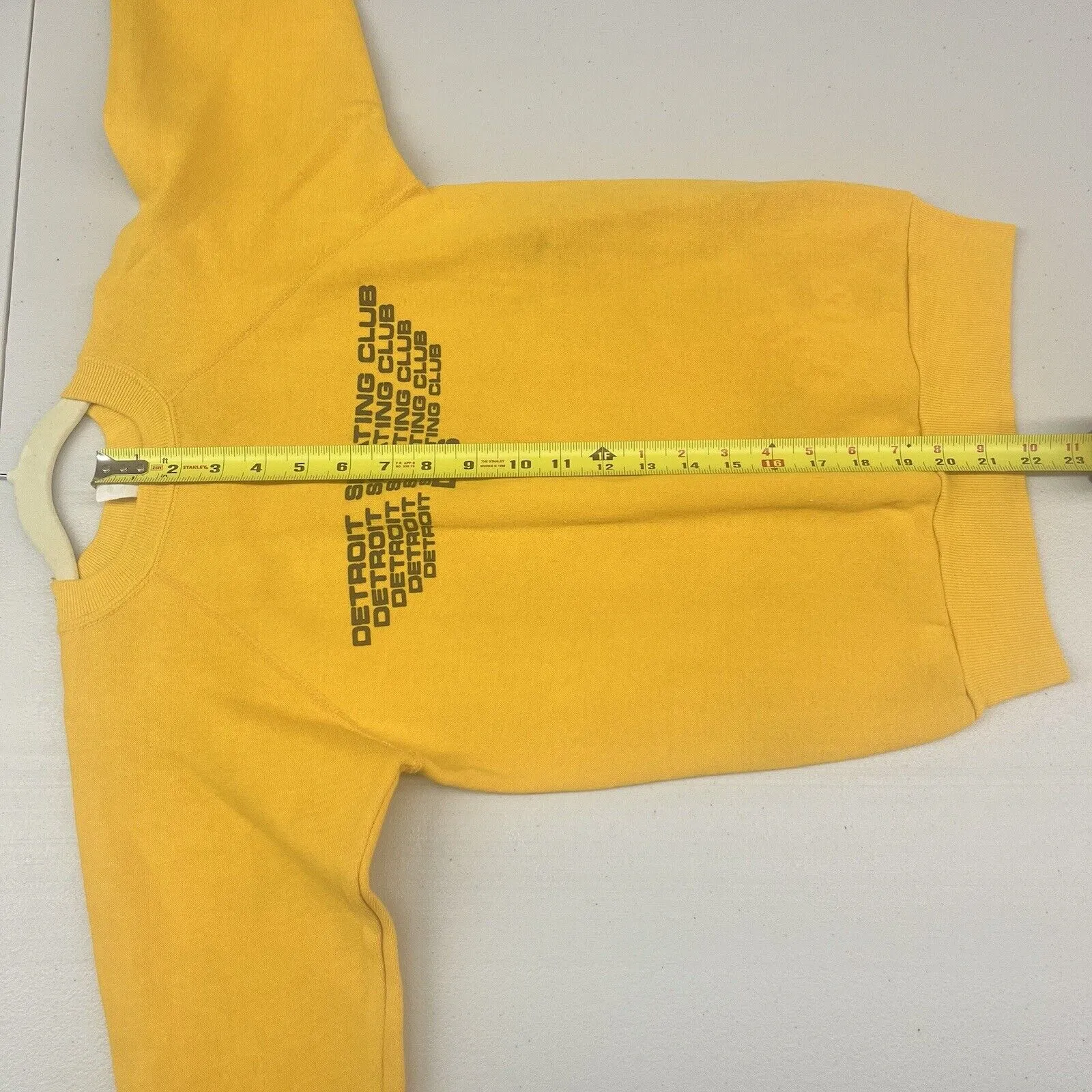 Vintage 70s Detroit Skating Club Crewneck Sweater Downerwear L