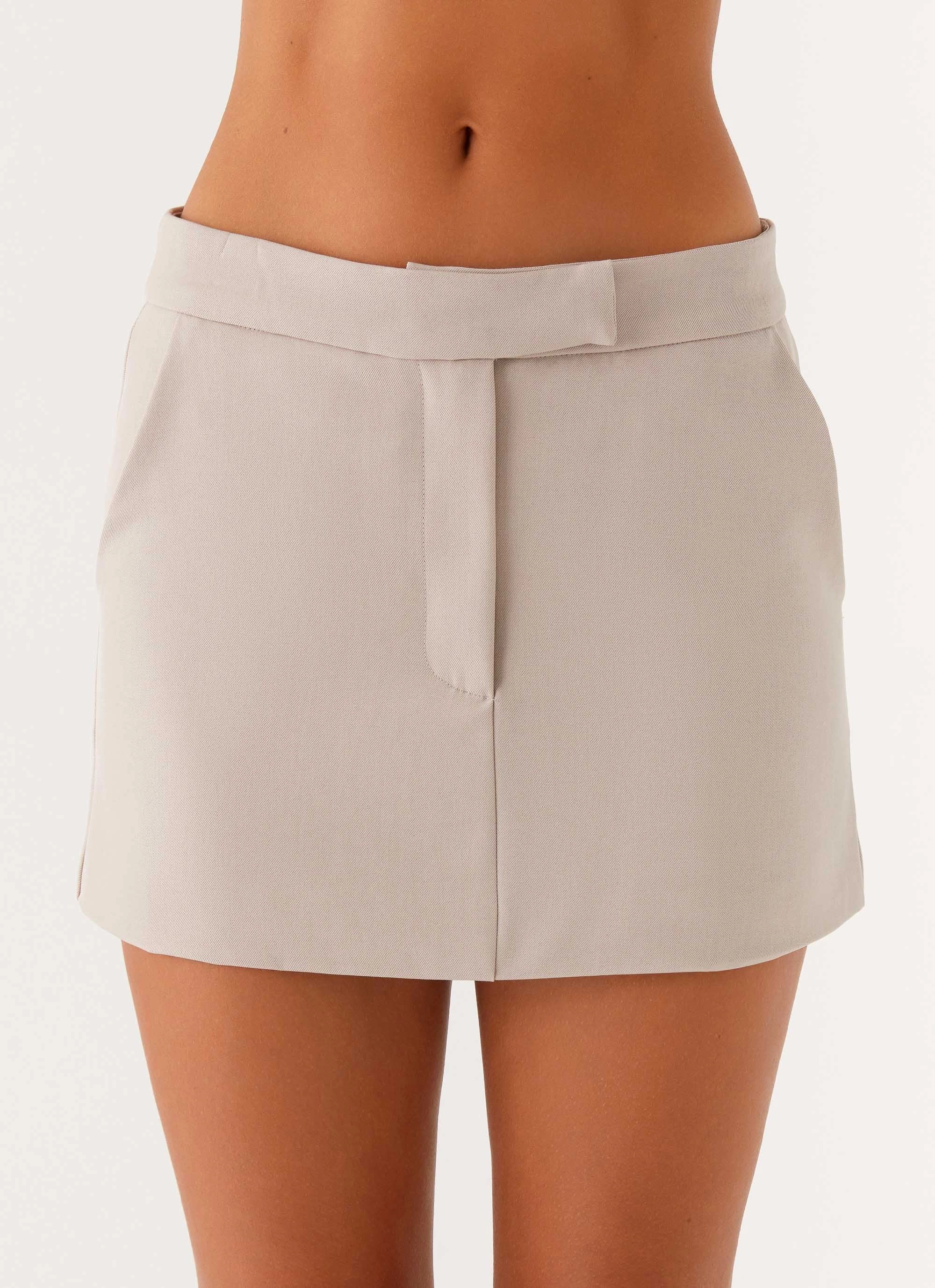 Vogue Low Rise Mini Skirt - Pebble Anti Pilling