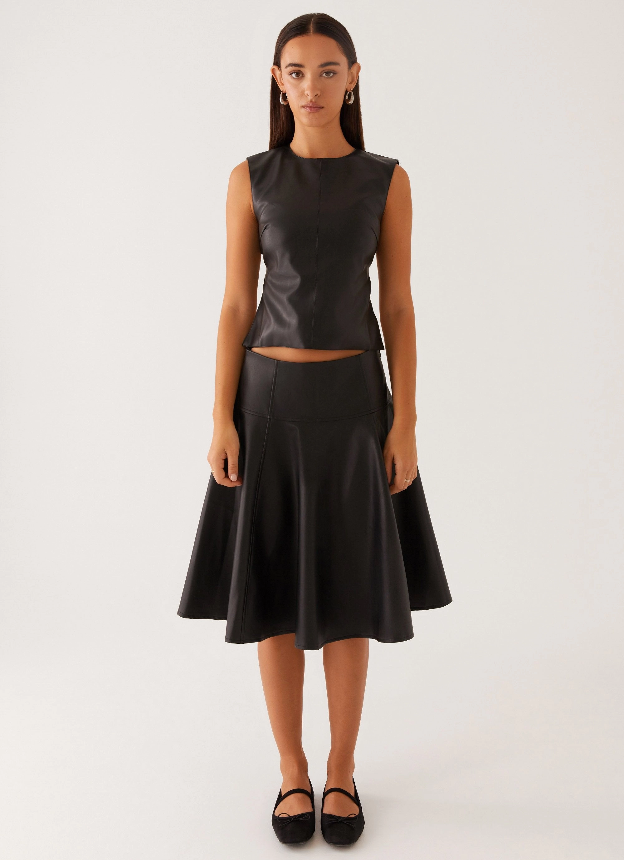 Paola Tank Top - Black Moisture Managing Liner Modern Layers