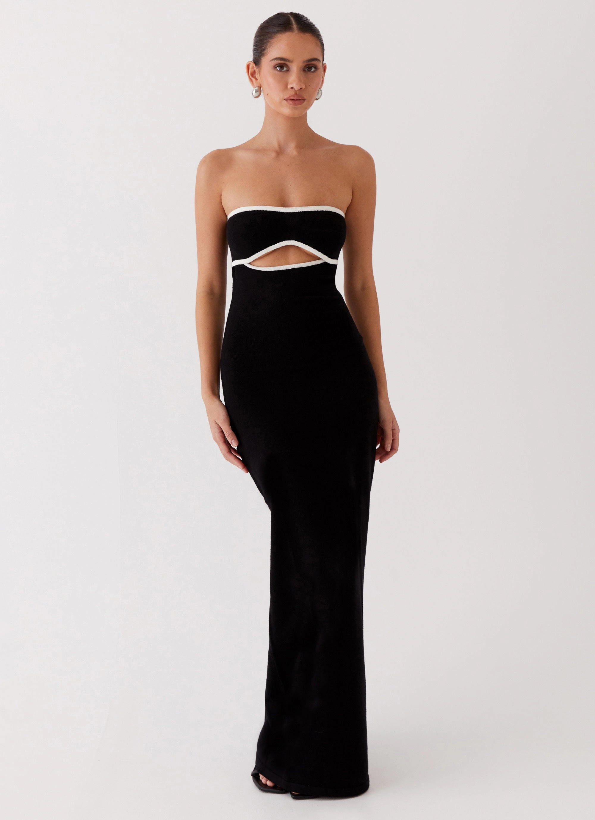 Body Positive Feminine Energy When In Rome Knit Maxi Dress - Black