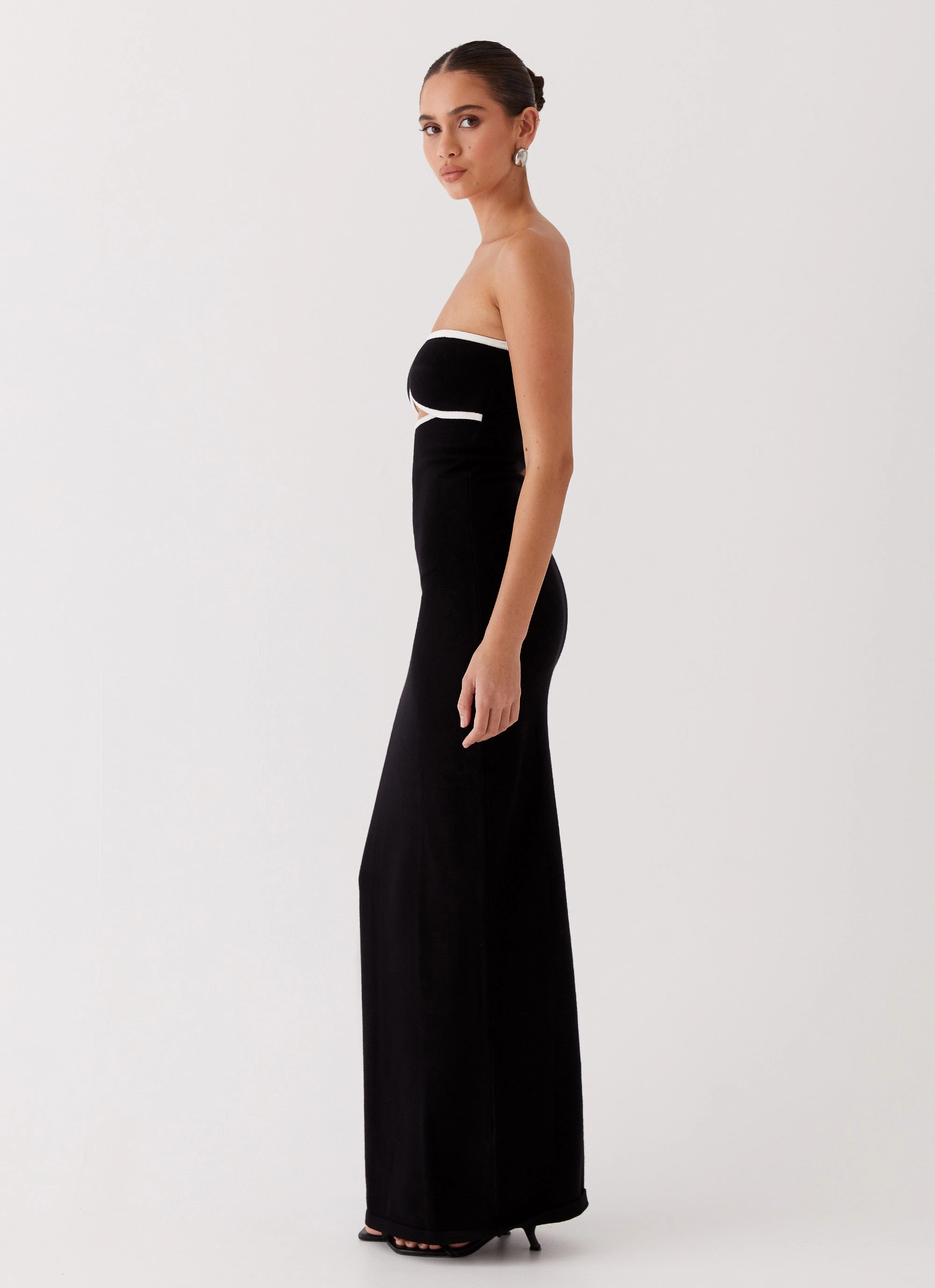 Abrasion-resistant Sheer Layer When In Rome Knit Maxi Dress - Black