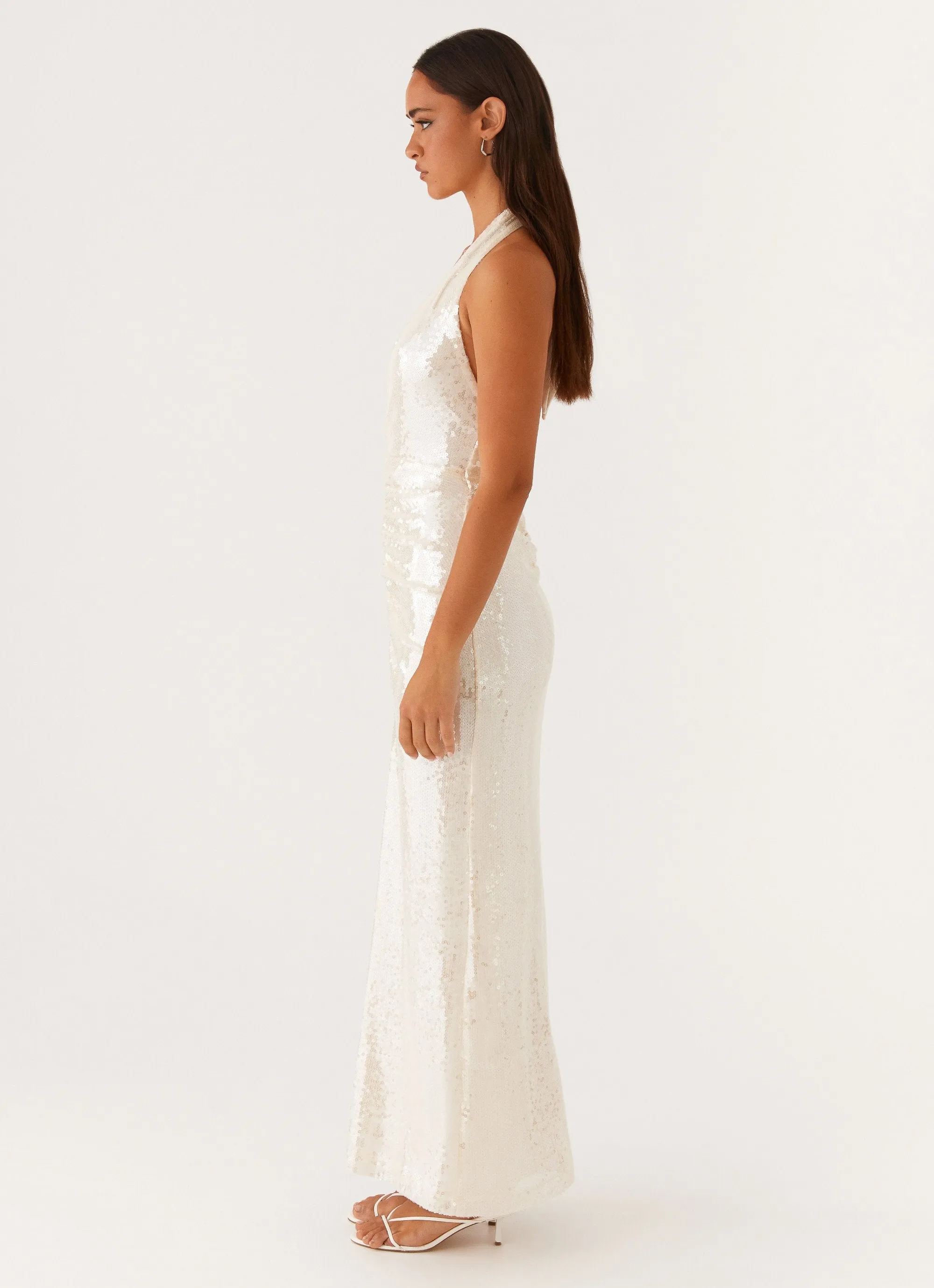 Luxe Touch Perfect Layer Whisked Away Halterneck Maxi Dress - White
