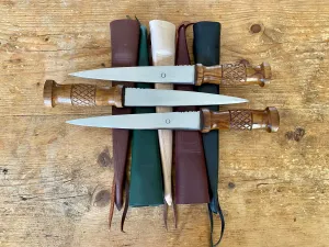 Whittle Tang Dagger