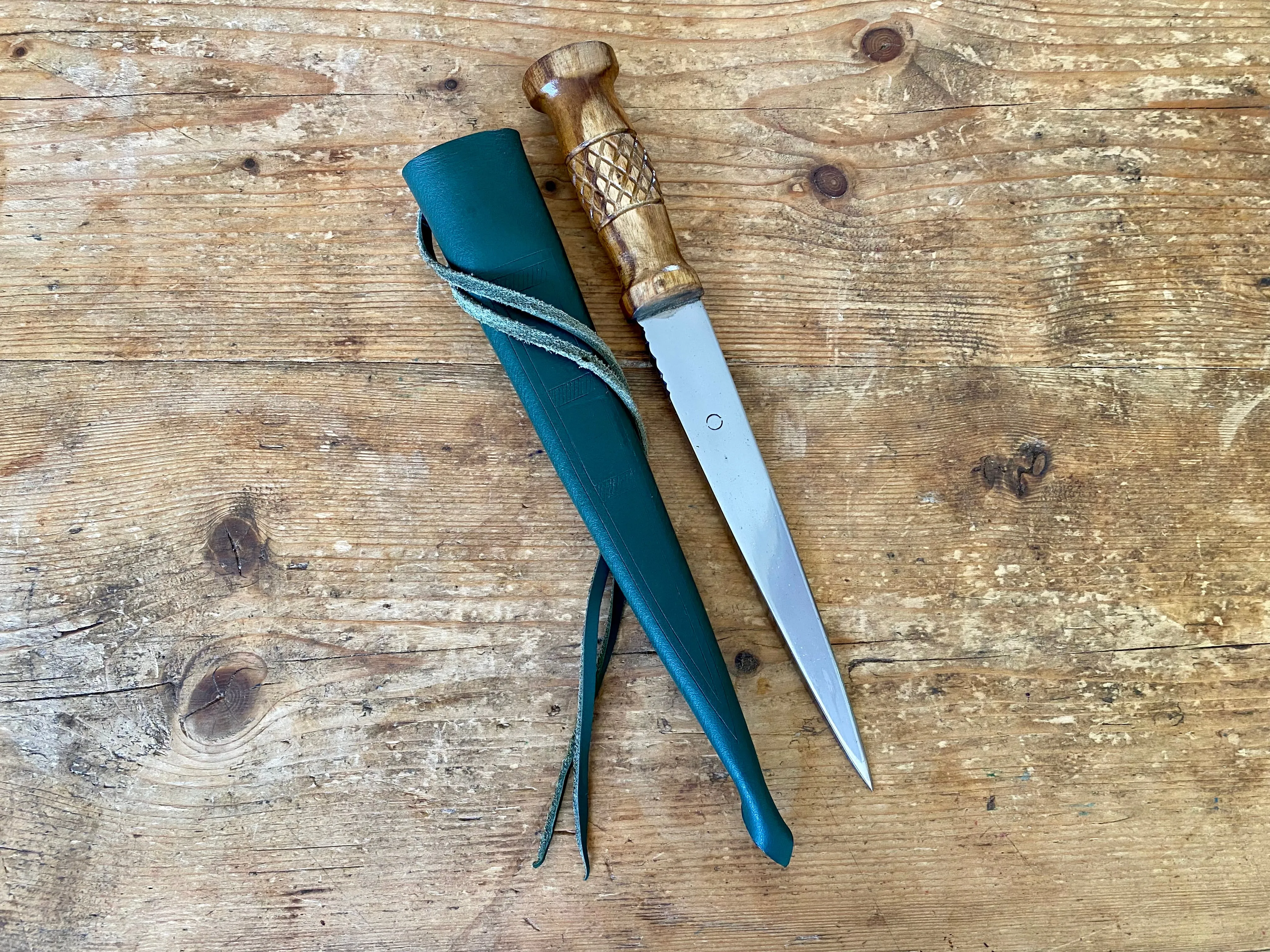 Whittle Tang Dagger