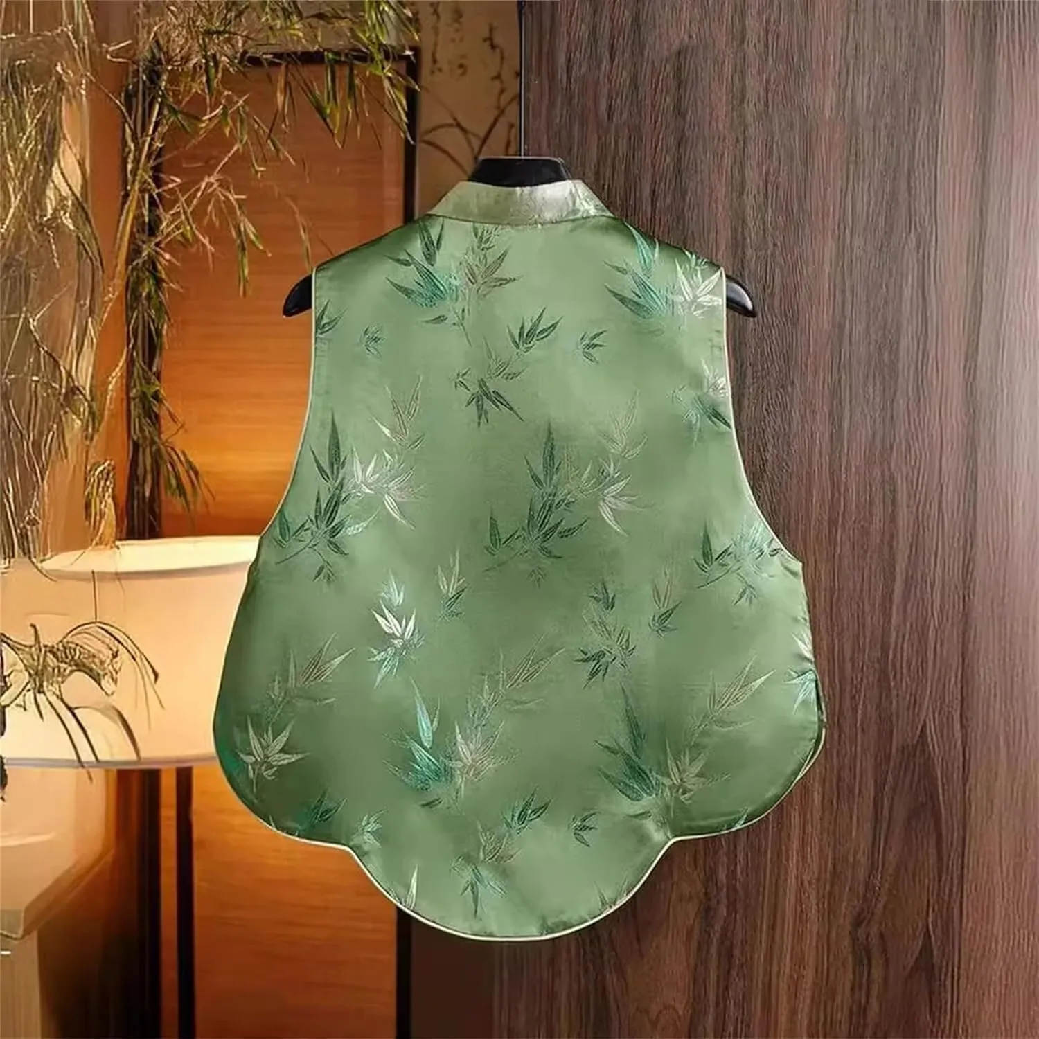 Women's Elegant Satin Blouse Breathable Sleeveless Short Vest with Asymmetric Hem Wedding Guest Top for Casual Wear