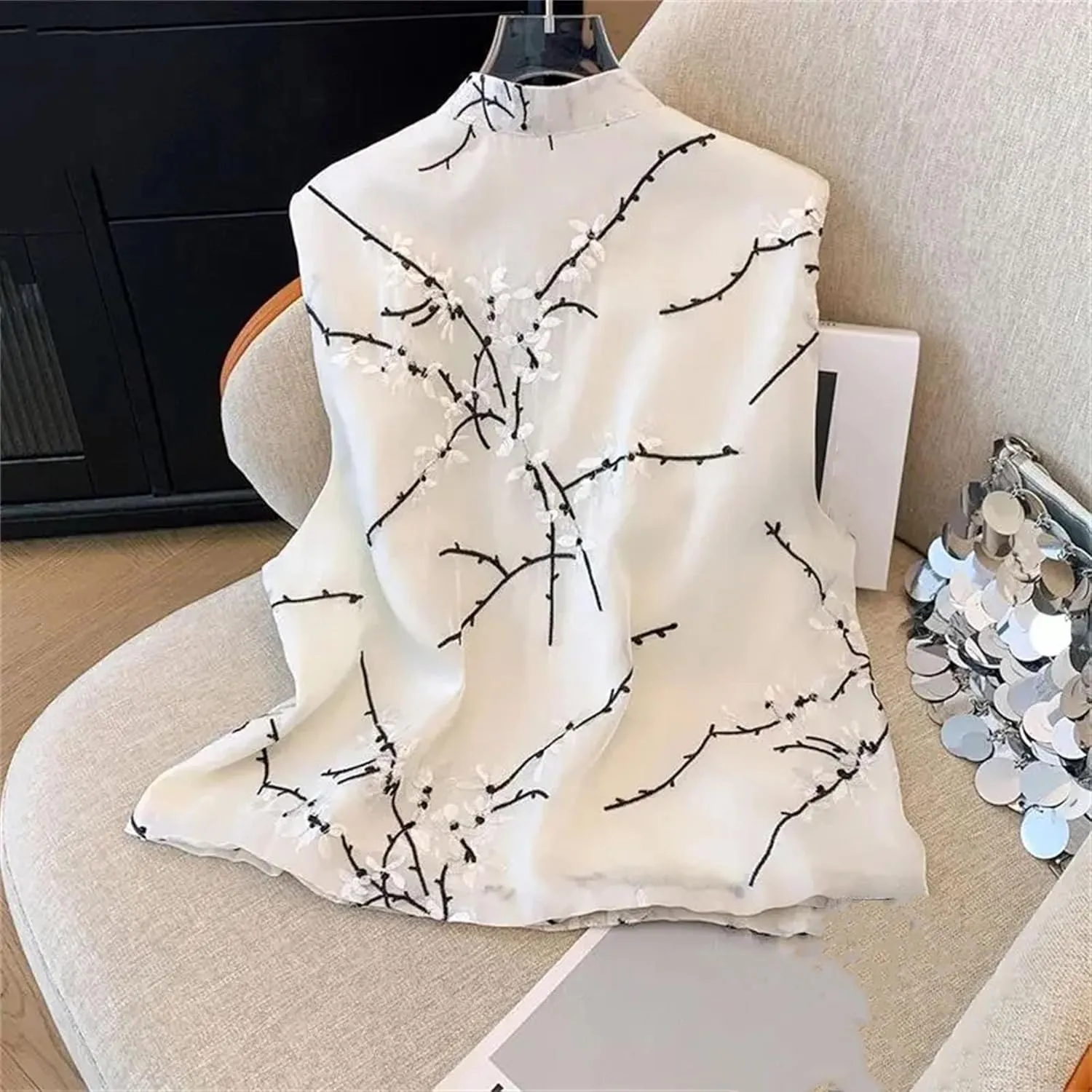 Women's Embroidered Mandarin Collar Vest Breathable Summer Wedding Guest Outfit Sleeveless Irregular Waistcoat