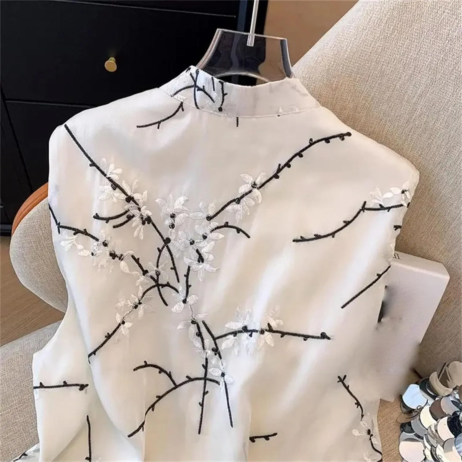 Women's Embroidered Mandarin Collar Vest Breathable Summer Wedding Guest Outfit Sleeveless Irregular Waistcoat