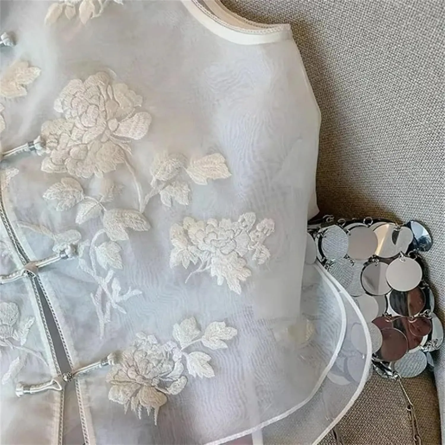 Women's Embroidered Mandarin Collar Vest - Lightweight Organza Summer Sleeveless Shirt Elegant Wedding Guest Top