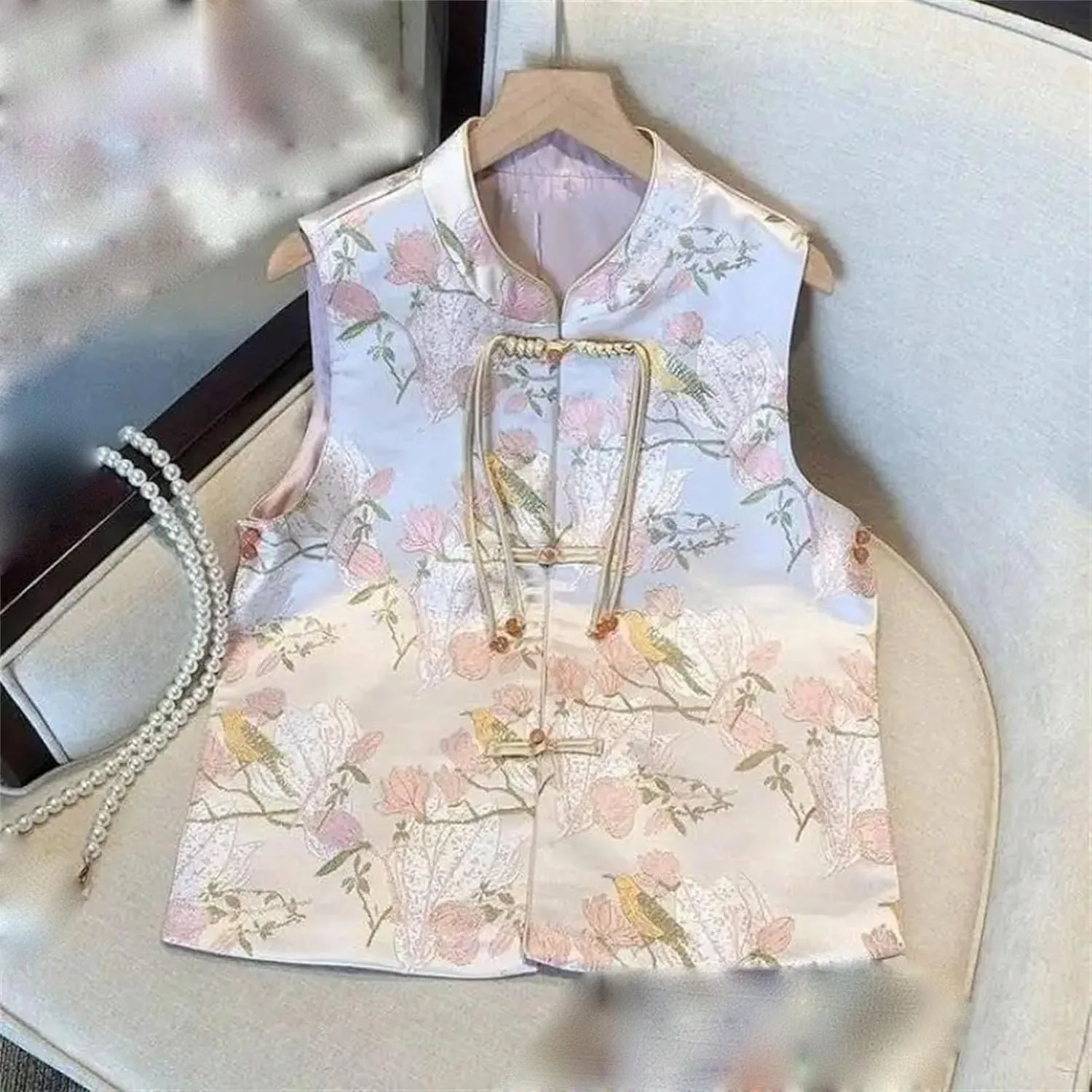 Women's Mandarin Collar Jacquard Vest - Elegant Sleeveless Button Down Waistcoat with Side Split Wedding Guest Outfit