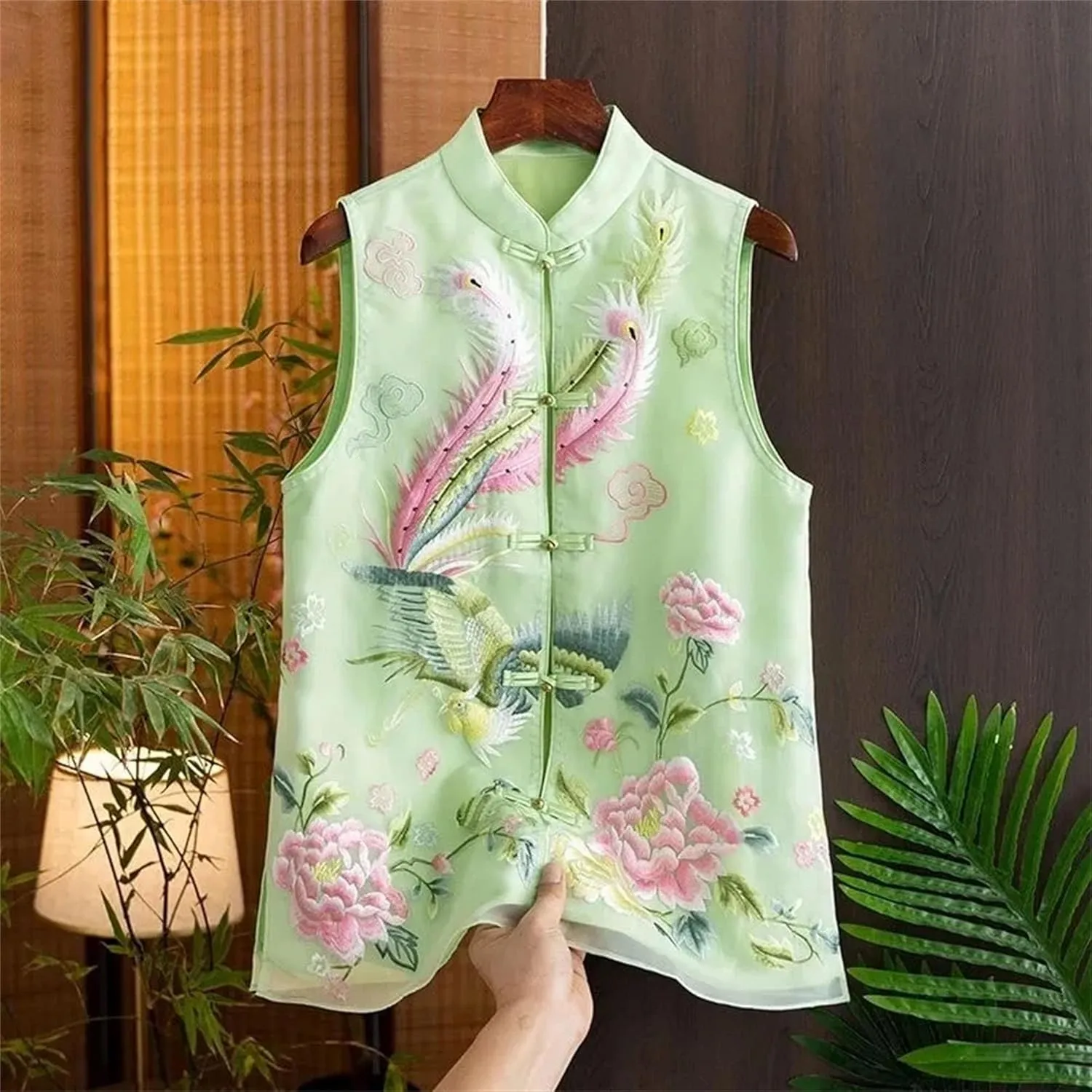 Women's Sleeveless Chiffon Blouses Elegant Mandarin Collar Embroidery Shirt Vintage Button Down Wedding Guest Outfit