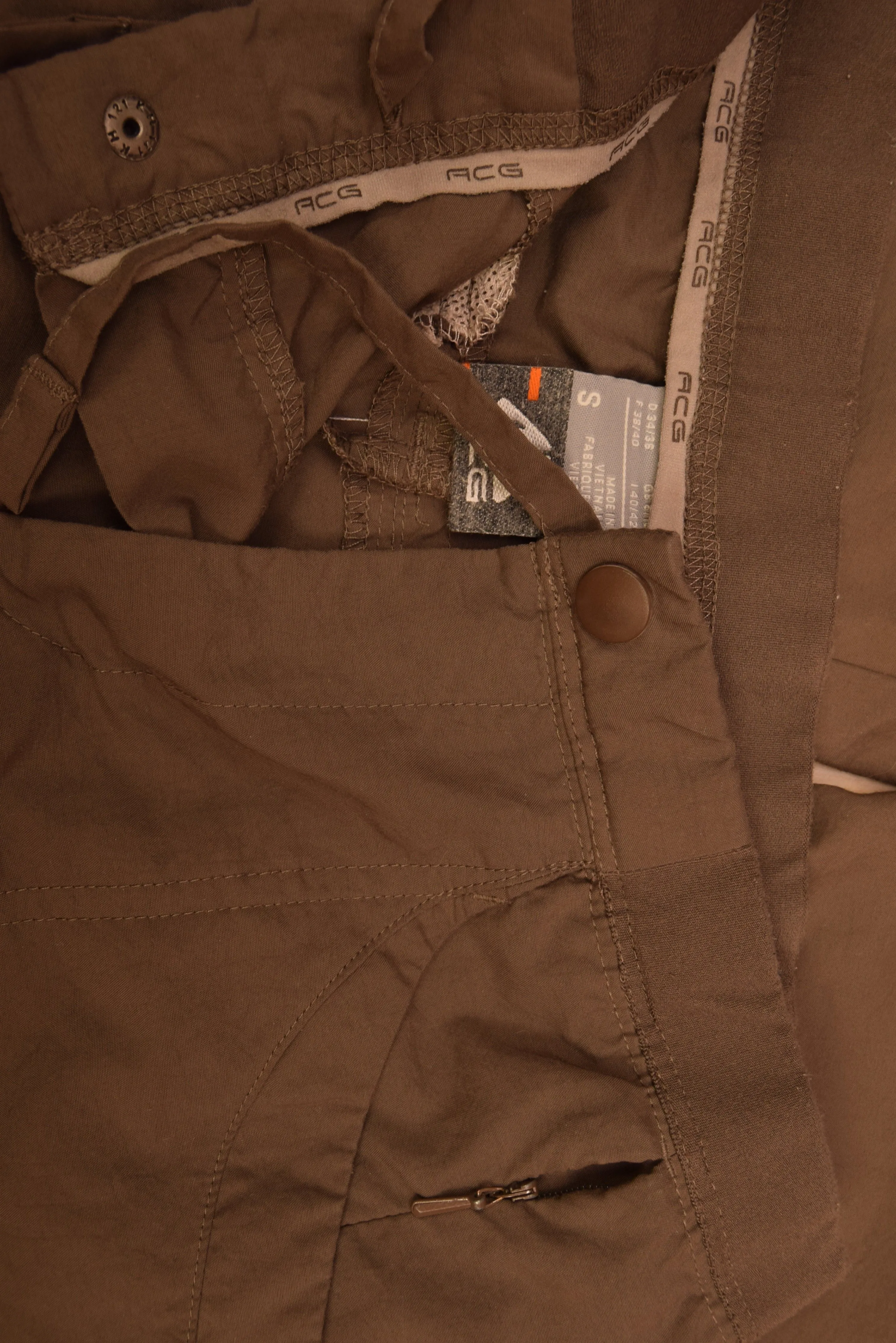 Y2K Nike ACG Trail Hiking Zipoff Cargo Pants Size S Technical Gorpcore Outdoor Low Waist Multi Pocket Polyester Women  Brown