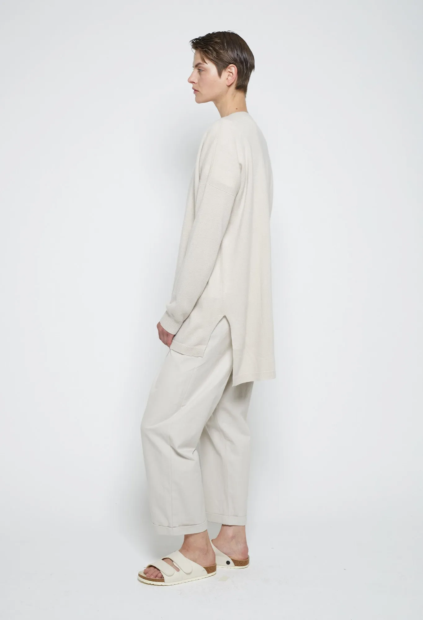 YARA - 12gg Cashmere V-Neck Sweater in Oat