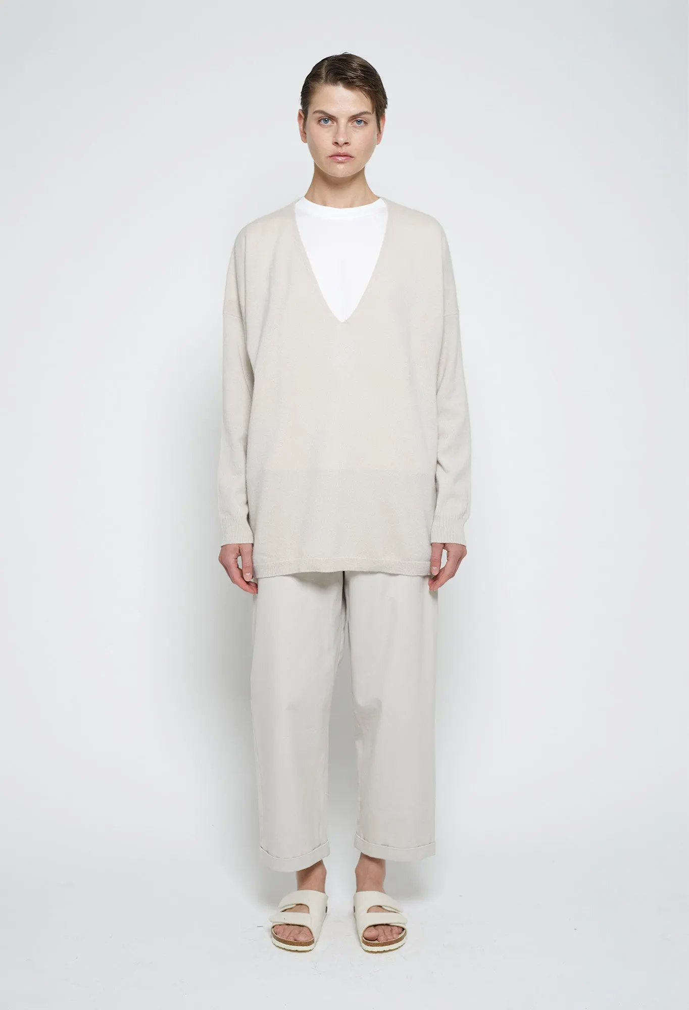 YARA - 12gg Cashmere V-Neck Sweater in Oat