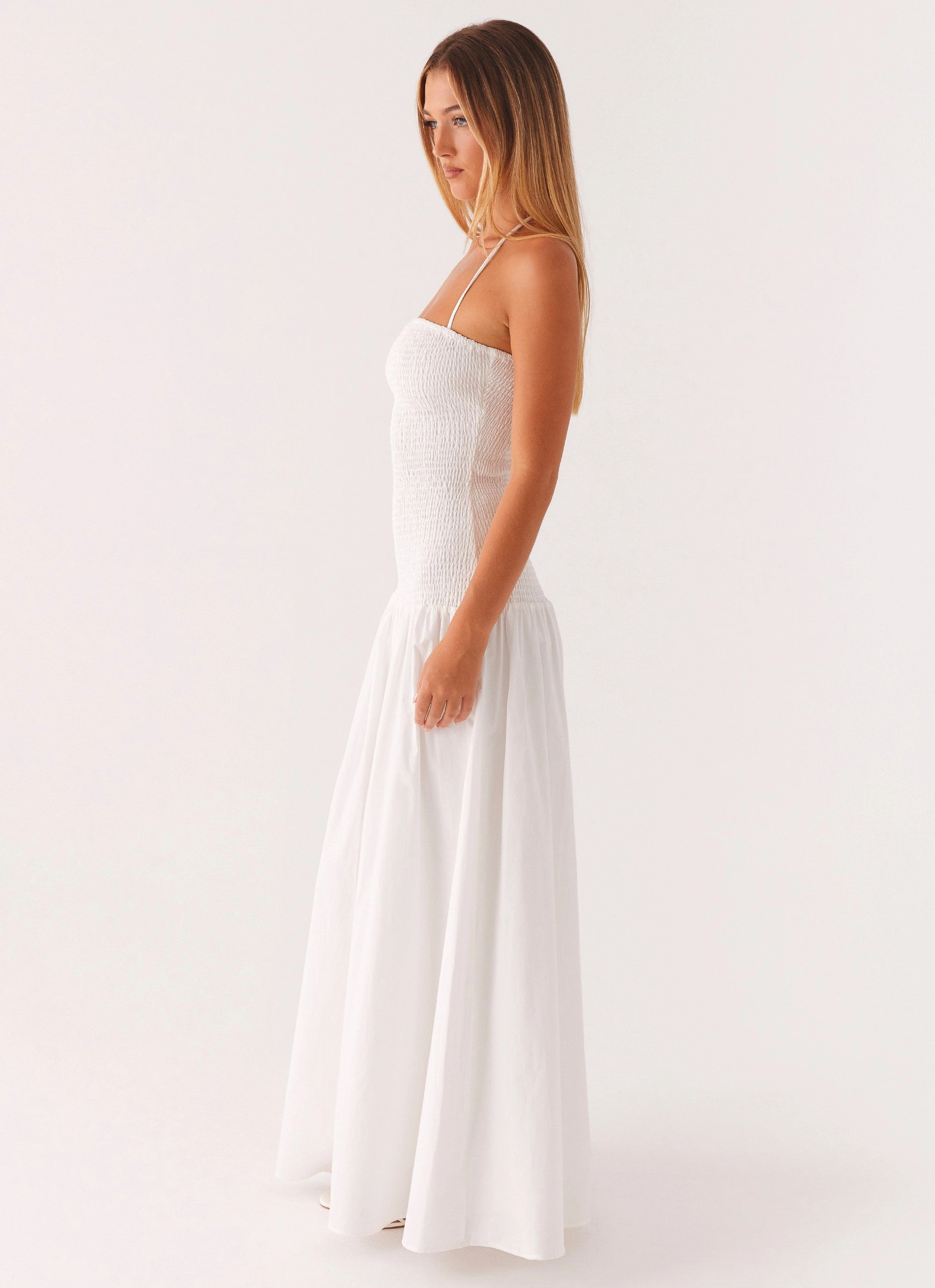 Zahra Maxi Dress - White Mood Casual Flattering Fit